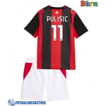 Fotballdrakt Barn AC Milan Christian Pulisic #11 Hjemmedraktsett 2026-27 Kortermet (+ Korte bukser)